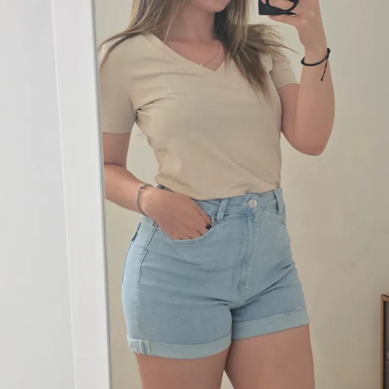 Camiseta beige 