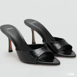 Sandalias con efecto cocodrilo MANGO