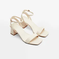 Sandalias de tacón bajo 