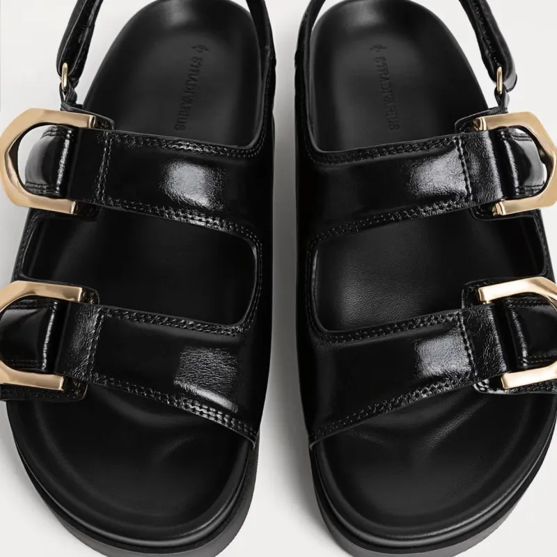 Sandalias negras Stradivarius