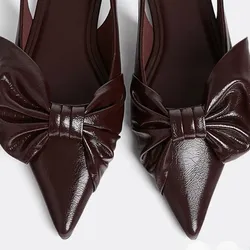 Sandalias planas Stradivarius