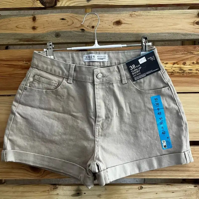 Shorts corto beige