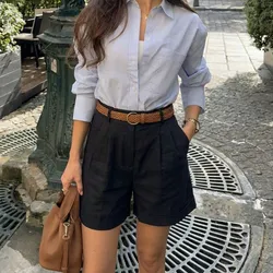 Shorts negro + cinturón