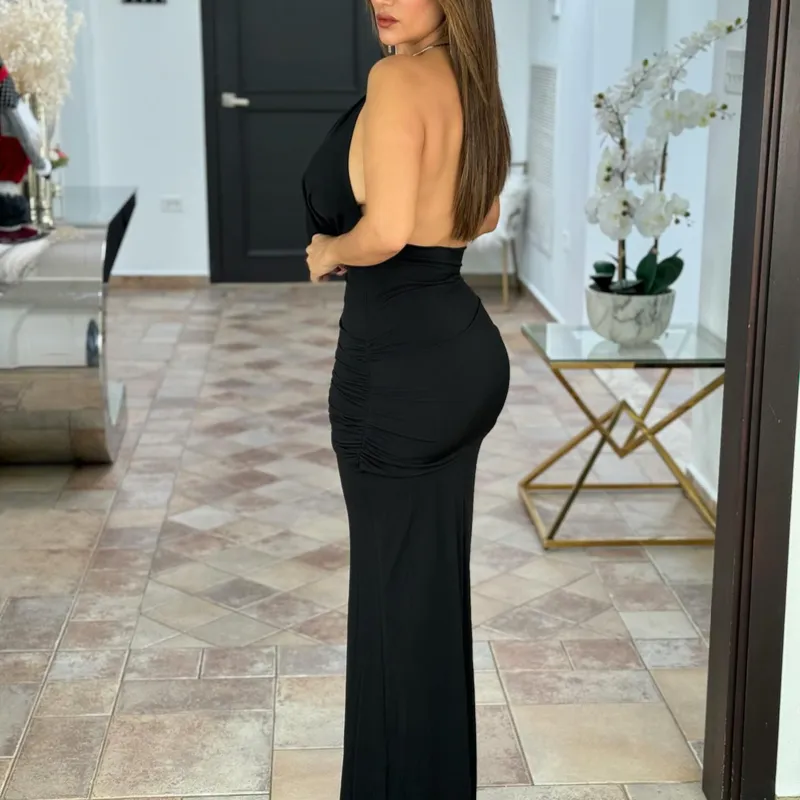 Vestido con aro dorado 