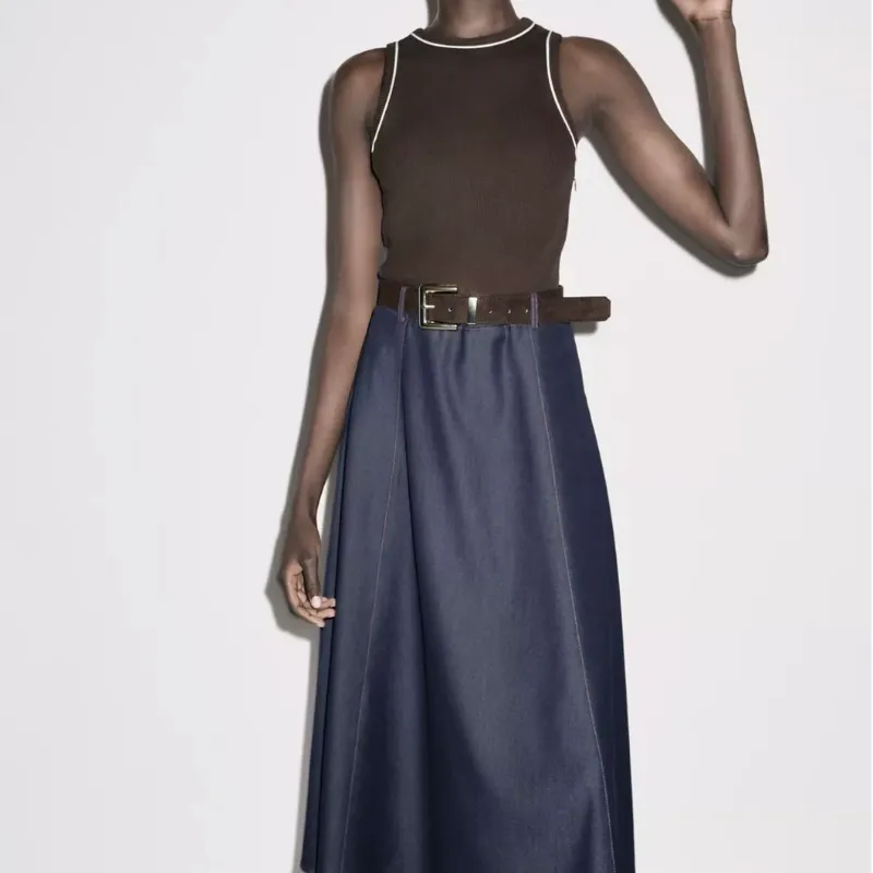 Vestido con cinturón Zara