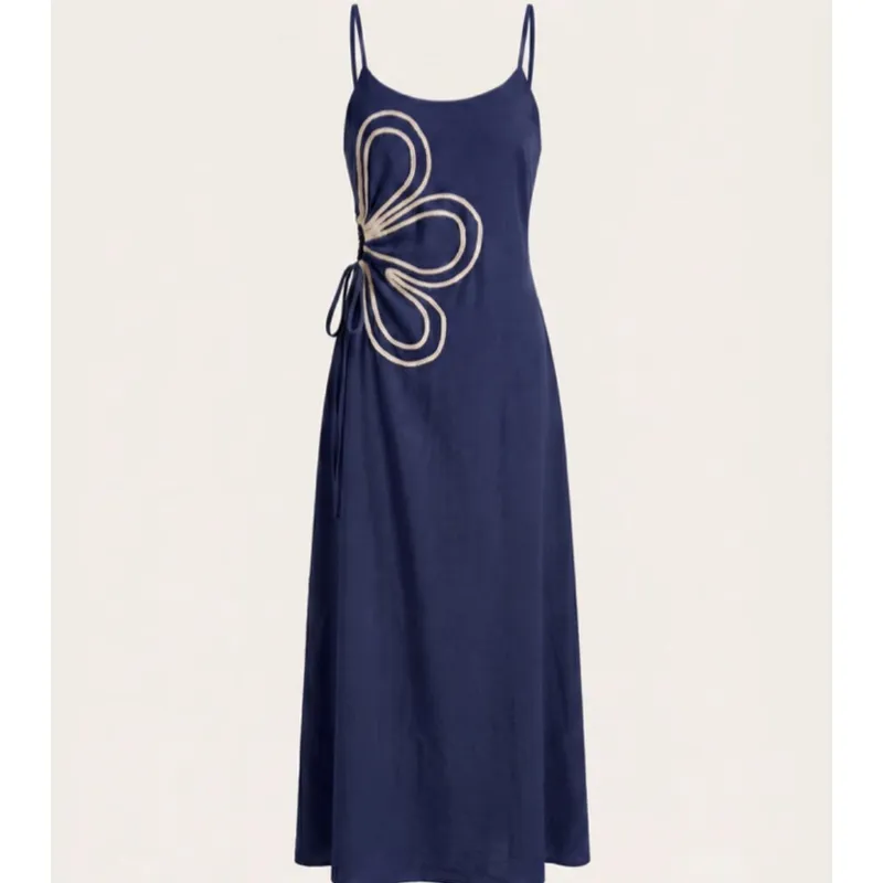 Vestido con detalle floral