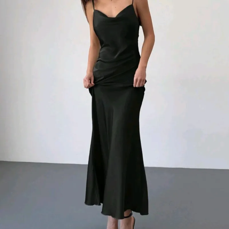 Vestido con flores en espalda