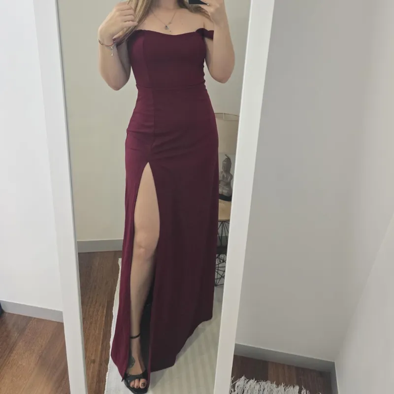 Vestido gala rojo vino