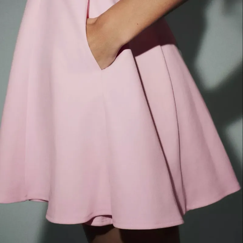 Vestido mini halter Zara