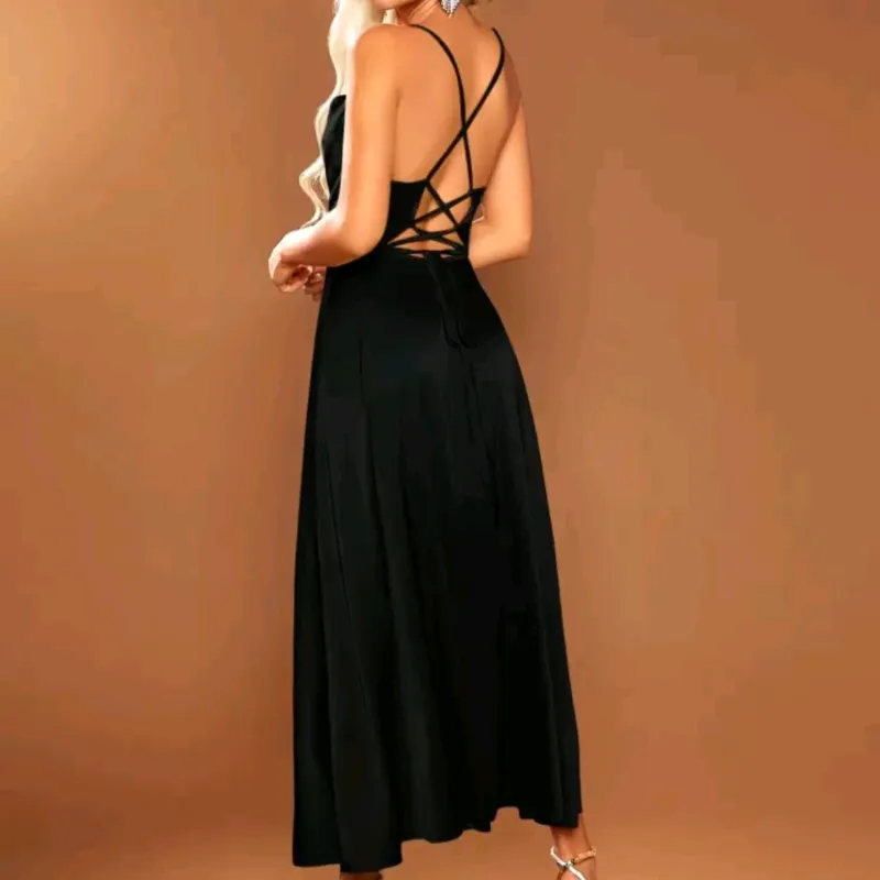 Vestido negro satinado
