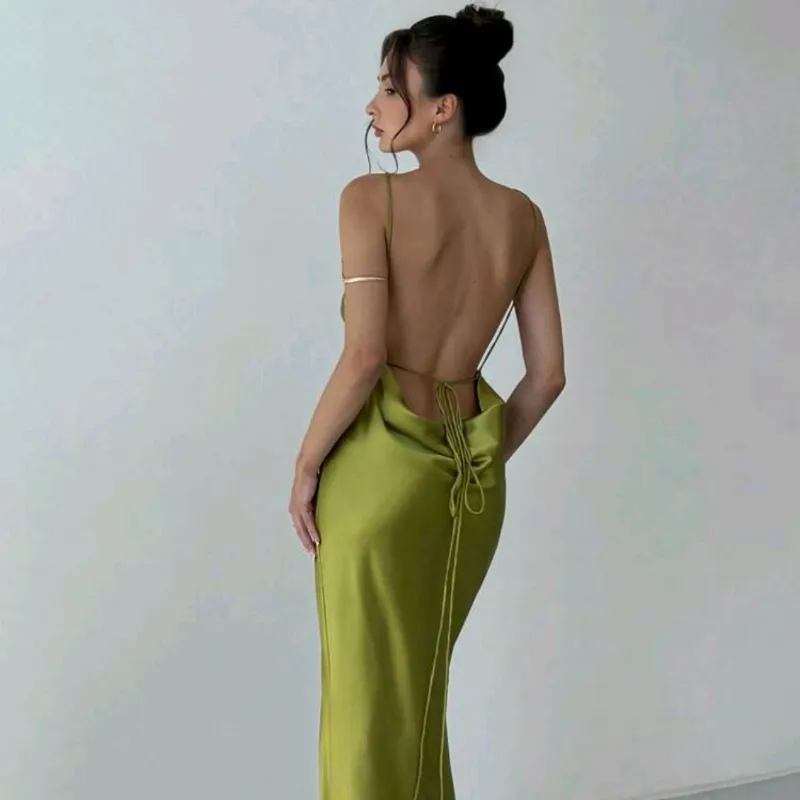 Vestido verde manzana con escote