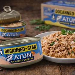 Lata de atún en aceite vegetal