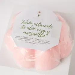 Jabón aclarante de manzanilla y aloe vera 🌿