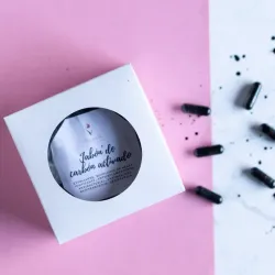 Jabón de carbón activado y menta 