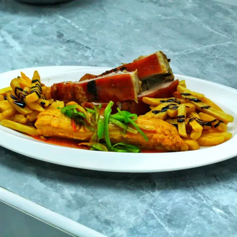 COSTILLA ASADA AL CARBÓN CON TAMAL