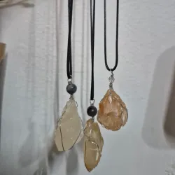 Collar calcita miel