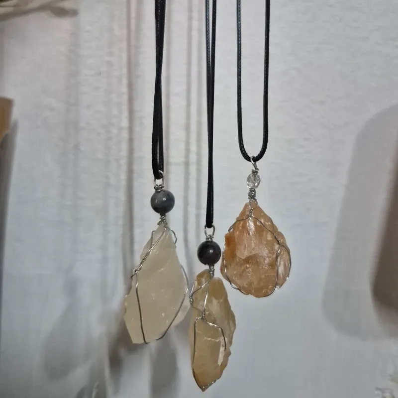 Collar calcita miel