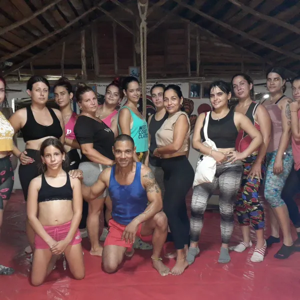 KIMAGURE GYM.
En Kimagure Gym contamos con área de musculación para todos los niveles de entrenamiento, en la cual encontrarás máquinas y pesos libres. 
Un área para realizar los aerobios, hitts y circuitos de fuerza.
Tu desafío, es lograr la mejor versión de ti, el de nosotros es ayudarte a conseguirlo. Ahora tienes la oportunidad de cambiar las cosas y nosotros la experiencia para ayudarl@. Hagamos que las cosas cambien.¡Vayamos juntos! 🔥💯💪
