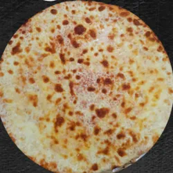 Pizza de quesos extremo regular 