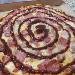 Pizza regular bucanero 