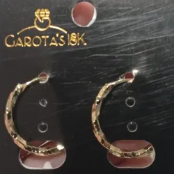 Argollas pequeñas con enchape en oro 18K