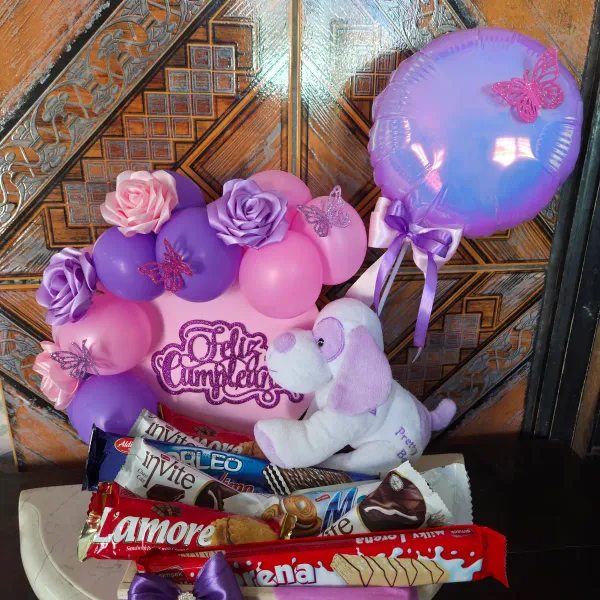 Kiry’s Handmade es un rincón lleno de amor y creatividad, donde cada detalle cobra vida. 🎁✨ Confeccionamos regalos personalizados como anchetas con dulces, cajas con rosas y bombones, flores eternas, globos y mucho más. Cada creación está pensada para emocionar, sorprender y convertirse en un recuerdo inolvidable..
Es importante destacar que solo presentamos una muestra en nuestro catálogo, pues usted confecciona su propio regalo, usted es el protagonista