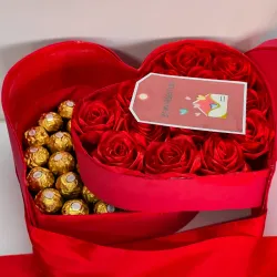 Super caja con rosas y bombones