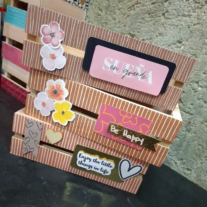 Caja con frase