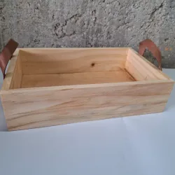 Caja rectangular c/asa cuero