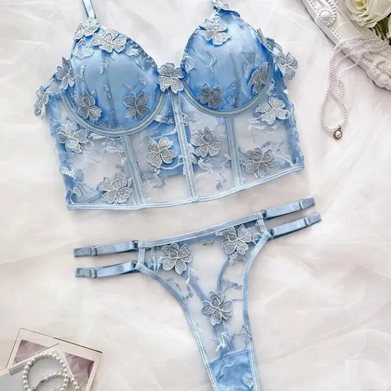 Conjunto de lencería sexy de corset y tanga ajustable de encaje 