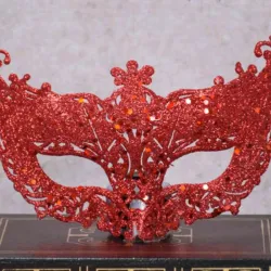 Máscara con soporte de plástico 