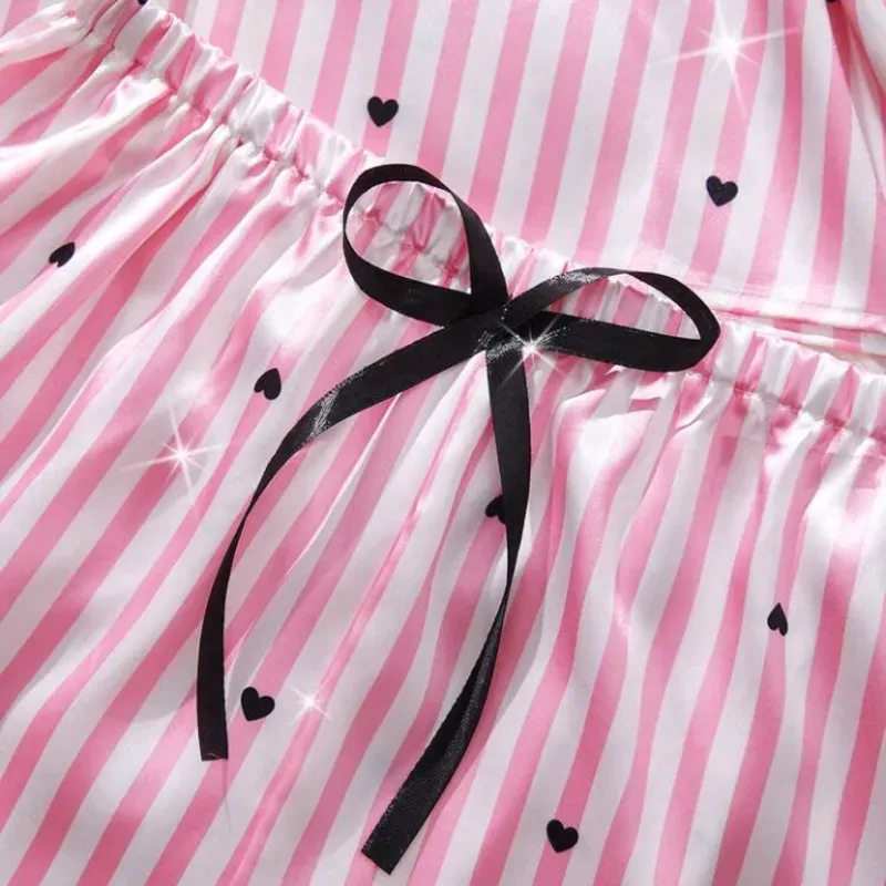 Pijama rosa y negro 