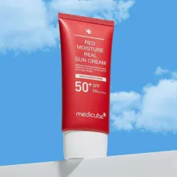 ☀️ Protector Solar Hidratante SPF50+ PA++++ – Medicube Red Moisture Real Sun Cream