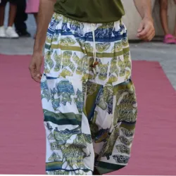 Pantalón caucho
