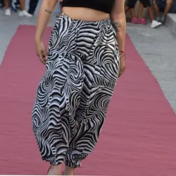 Pantalones cauchos, bombachos,cagaos.