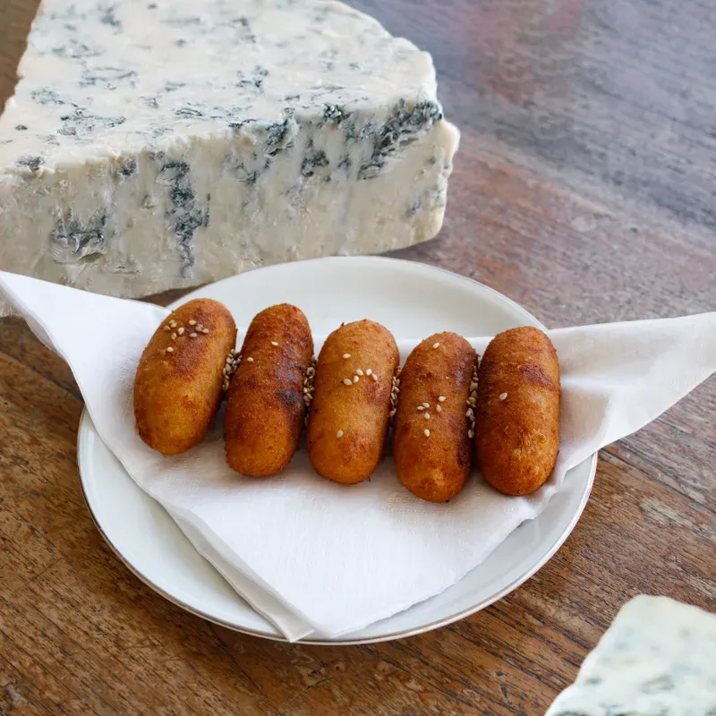 Croquetas de Queso Azul (350 g / 10 u)