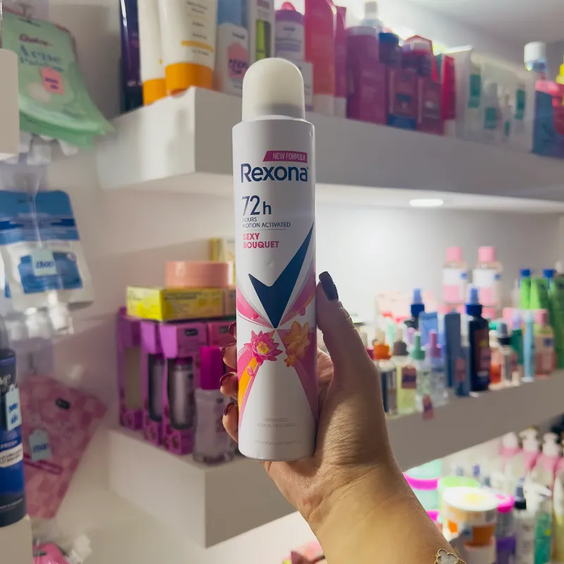 Desodorante antitranspirante aerosol REXONA SEXY BOUQUET