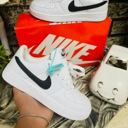 AFI blancos con el bastón en negro (AA)