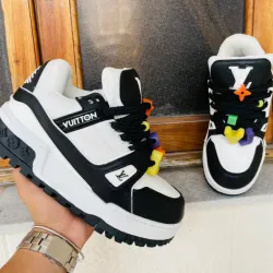 Louis Vuitton Maxi Trainer Blancos y Negros (G5) 