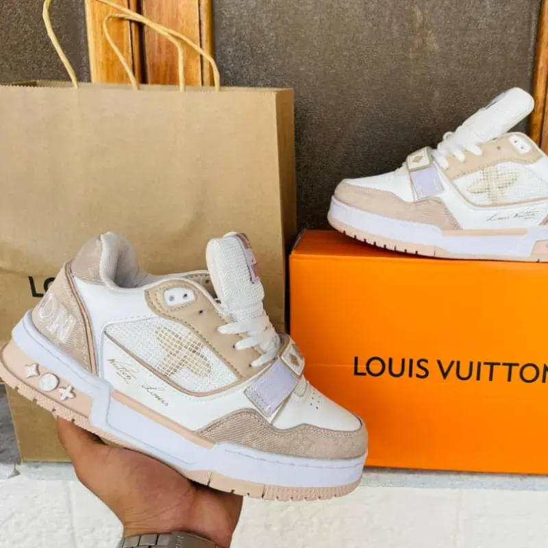Louis Vuitton Trainer Blanco y Beige de Pegueta  