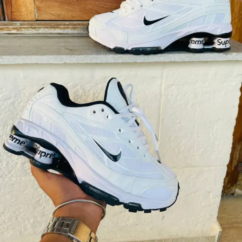 Nike Supreme Blanco con detalles Negro(G5) 
