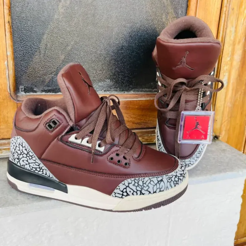 Retro 3 Carmesí Claras(G5) 