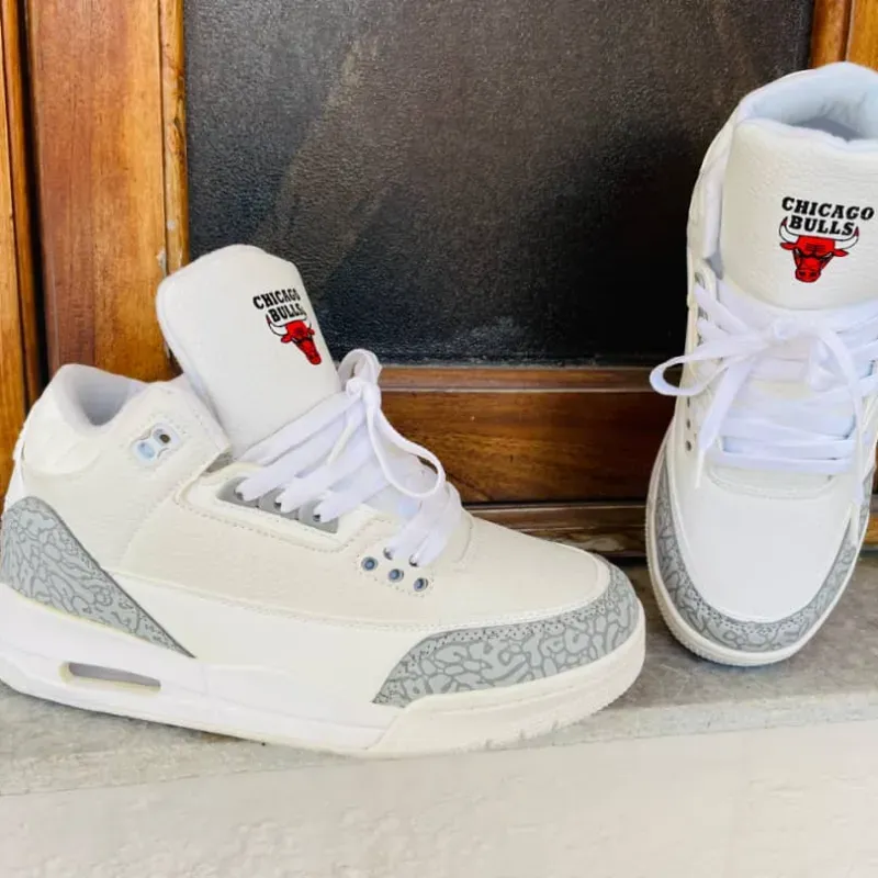 Retro 3 Chicago Bull Blanco y Gris(G5) 