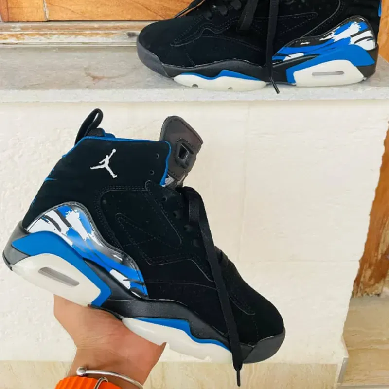 Retro MVP Negros con detalles Azul y Blanco (G5) 