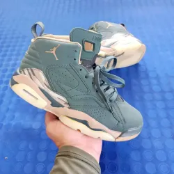 Retro MVP verde olivo