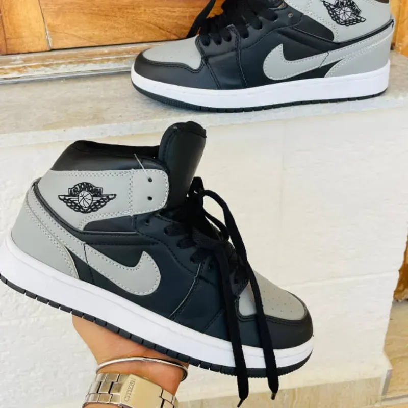 Retro One Negro y Gris 