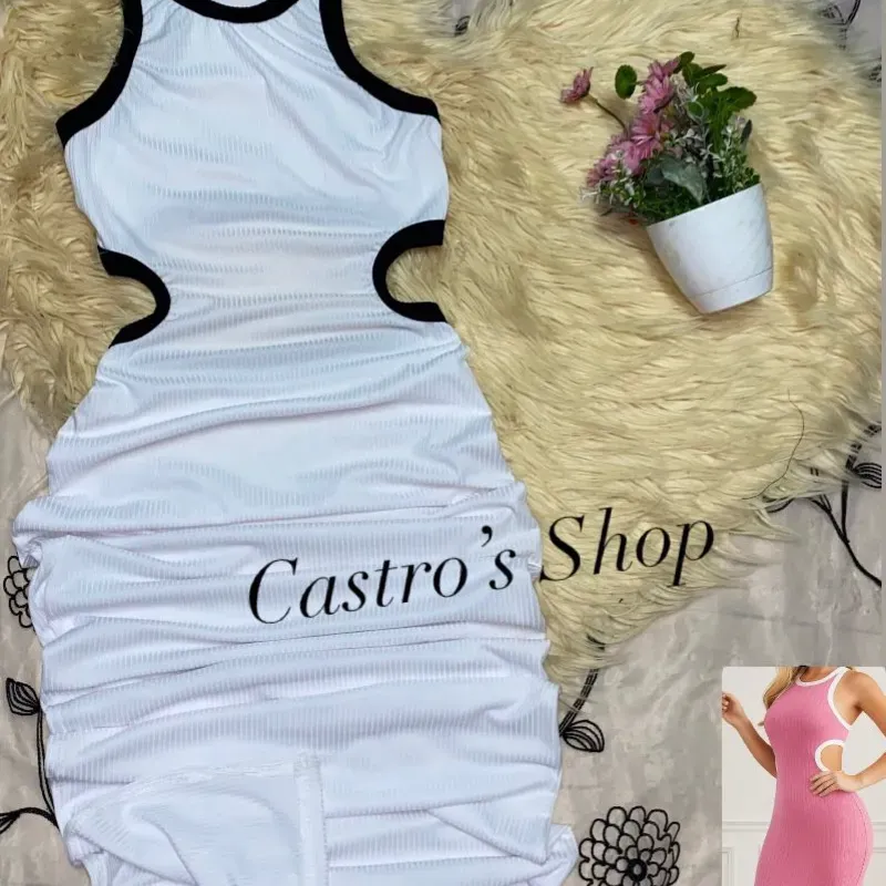 Vestido costilla afuera 