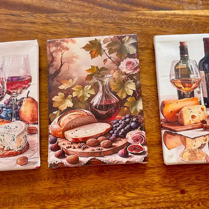 3 botellas de vinos🍇🍾🧀