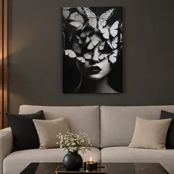 Mujer con mariposas 🦋🖤