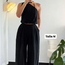 Conjunto de pantaleta y blusa elegante